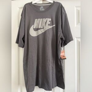 Nike Men's Charcoal Gray Short Sleeve Tee